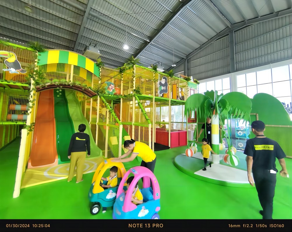 parque infantil interno W0056