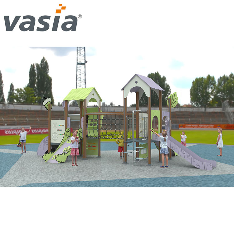 Playground comercial de madeira