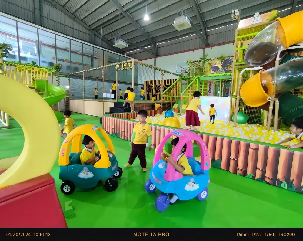 parque infantil interno W0057